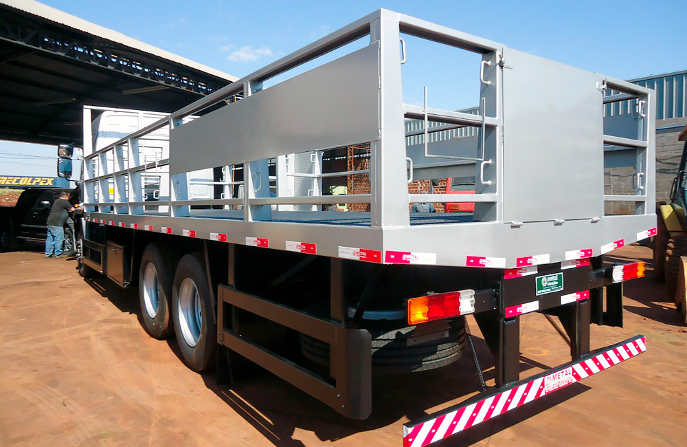 Carroceria Metálica Reforçada Transporte de Gases