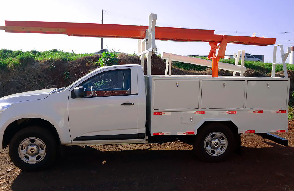 Carroceria Reforçada com Malão Lateral