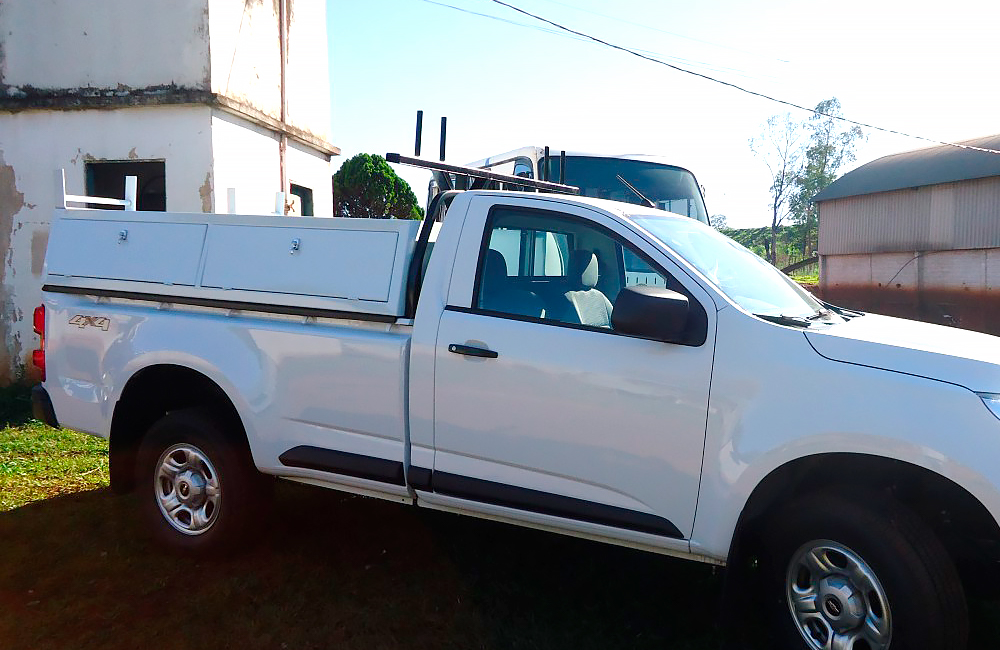 Carroceria Reforçada com Malão Lateral