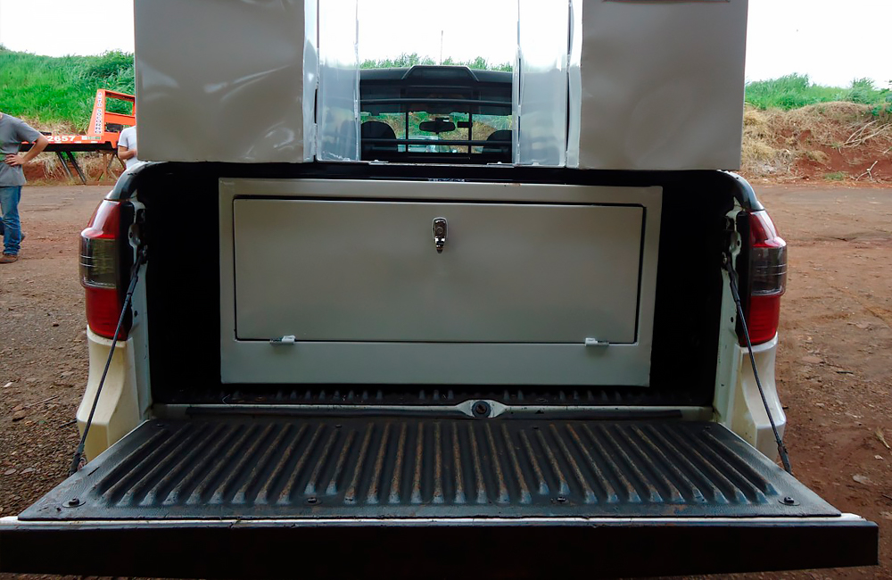 Carroceria Reforçada com Malão Lateral