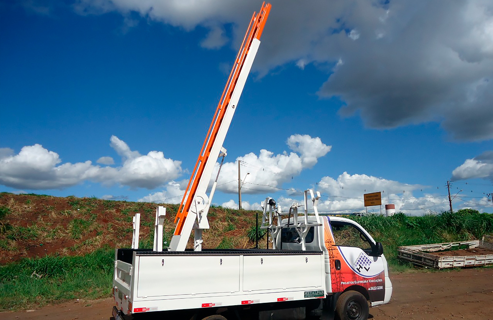 Escada Giratória com Malão